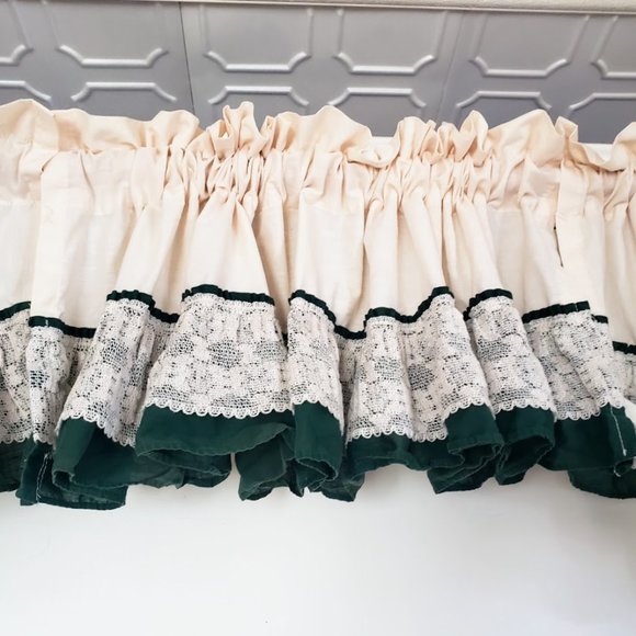 SOLD JC Penney Priscilla Swag 84W x 25L Valance Rod Pocket Cream Green Ruffle - Picture 2 of 14